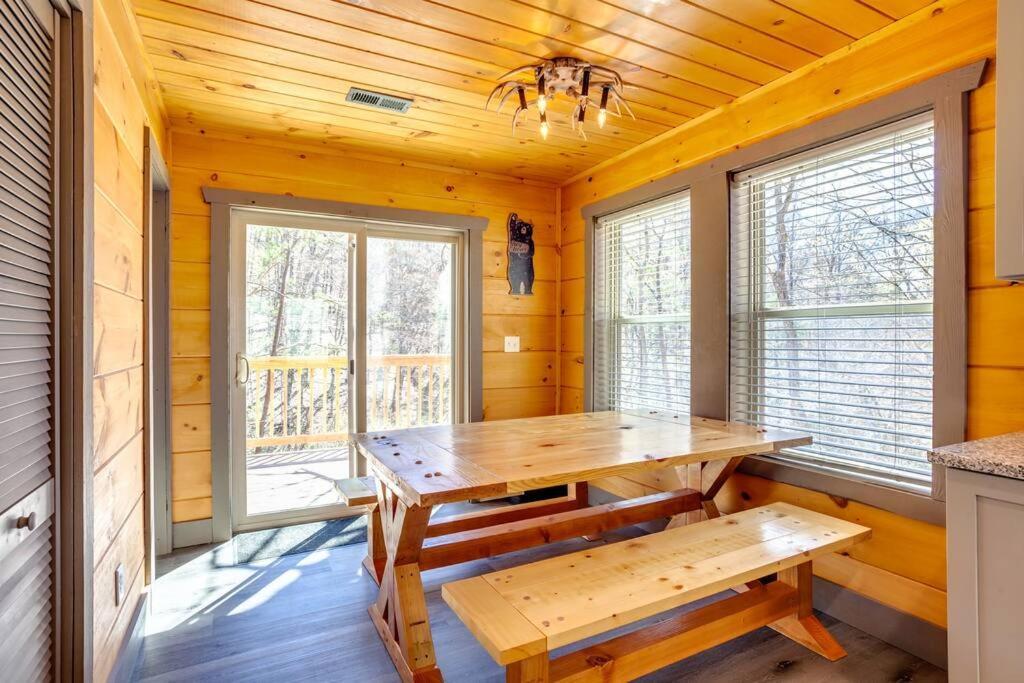 Dancing Bear Cabin- Relax & Enjoy! Sevierville Dış mekan fotoğraf