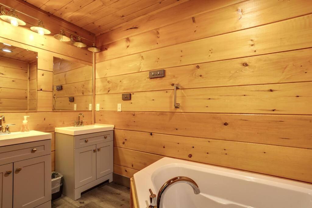 Dancing Bear Cabin- Relax & Enjoy! Sevierville Dış mekan fotoğraf