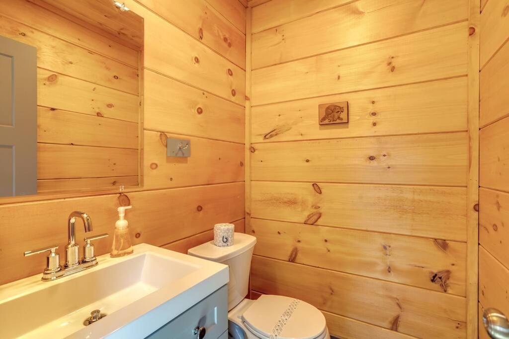 Dancing Bear Cabin- Relax & Enjoy! Sevierville Dış mekan fotoğraf