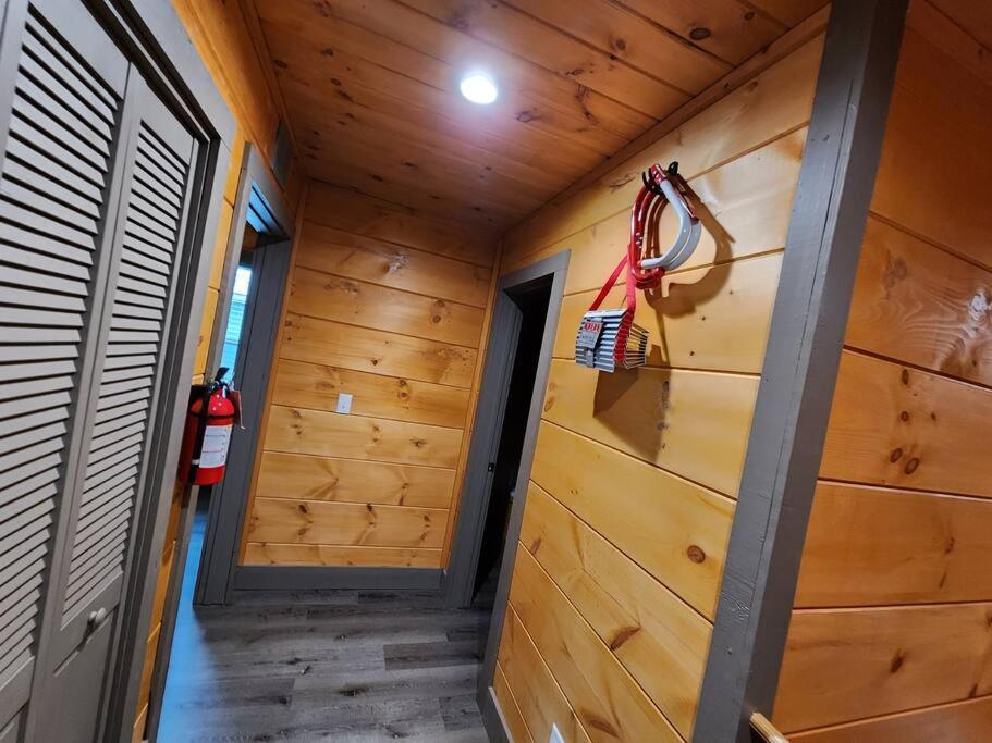 Dancing Bear Cabin- Relax & Enjoy! Sevierville Dış mekan fotoğraf