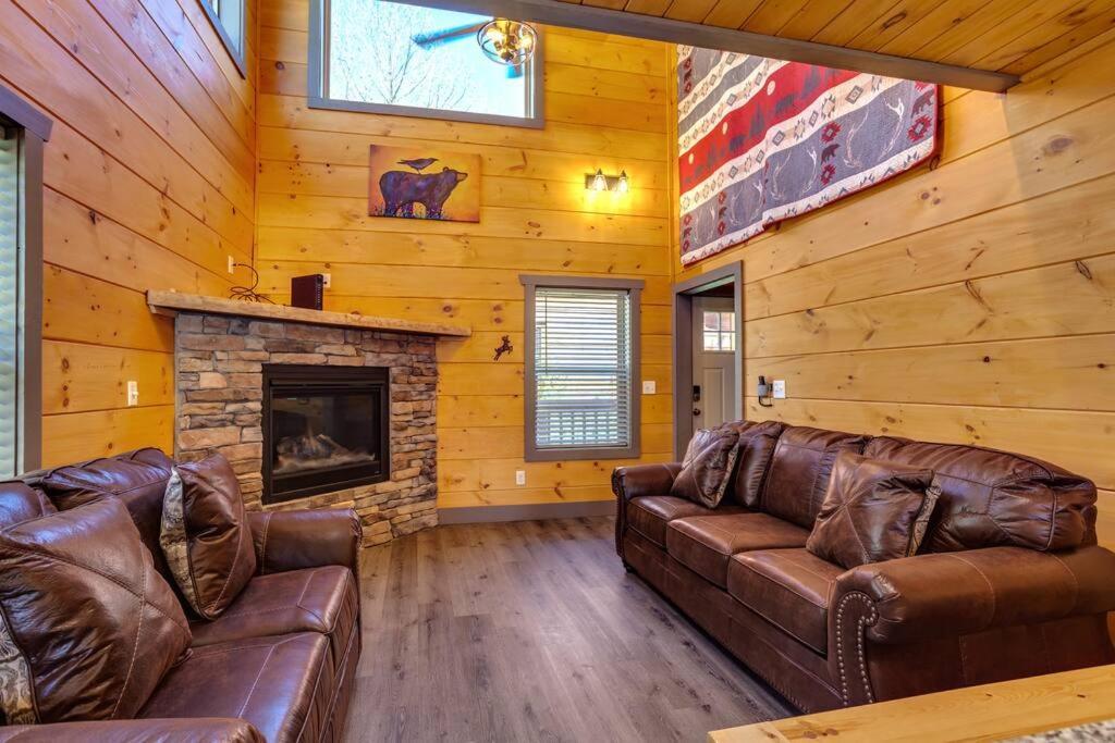Dancing Bear Cabin- Relax & Enjoy! Sevierville Dış mekan fotoğraf