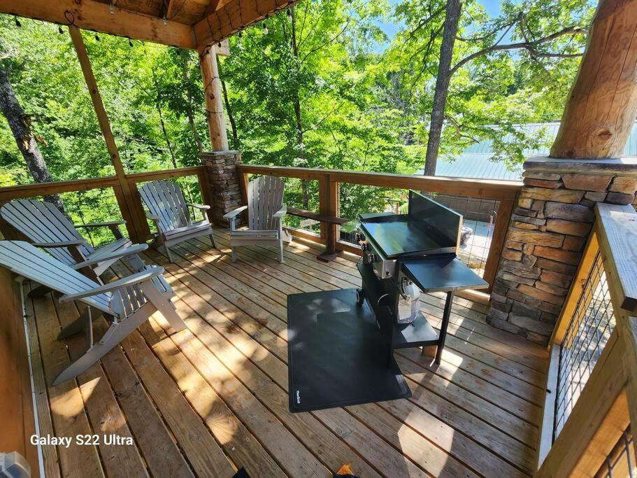 Dancing Bear Cabin- Relax & Enjoy! Sevierville Dış mekan fotoğraf